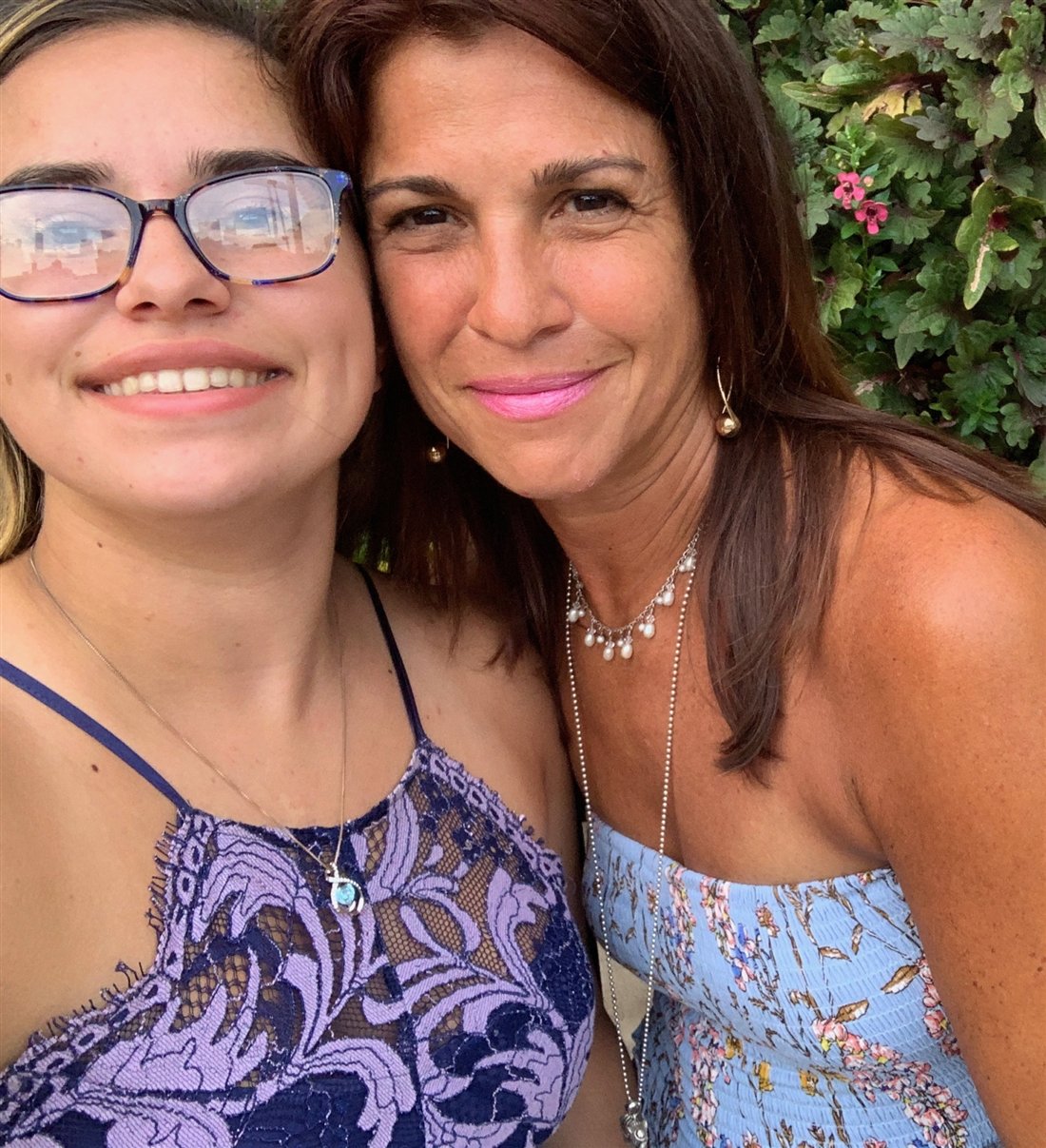 Sophie and Michele Ferguson, the mother-daughter team behind Sunset Stitching